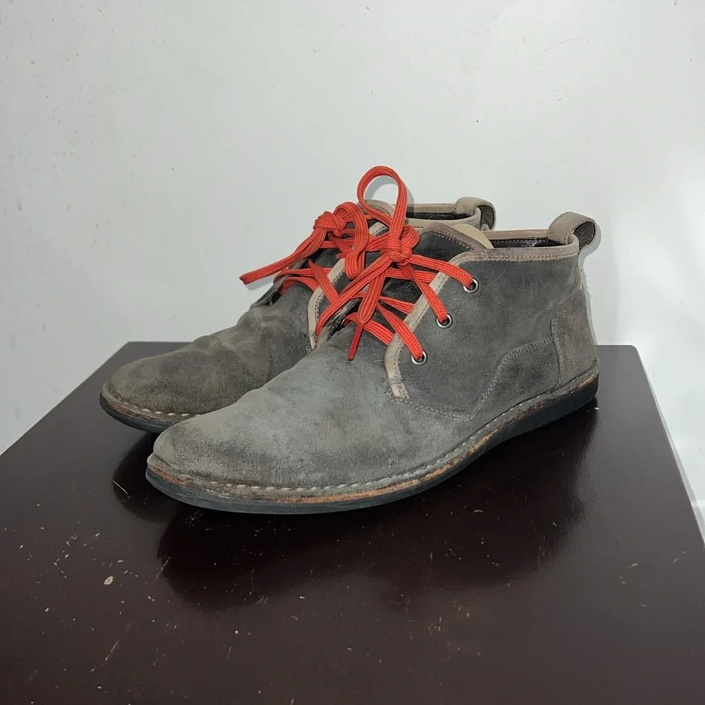 John Varvatos USA The Hipster Suede Chukka Boots in Grey, size 10